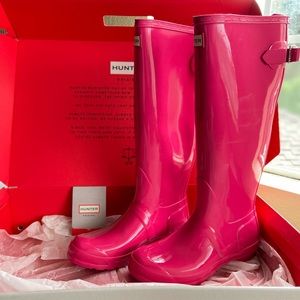 Like New Hunter Original Tall Gloss boots size 8 bright cerise hot pink